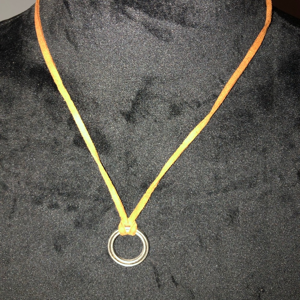Ring necklace with leather detail